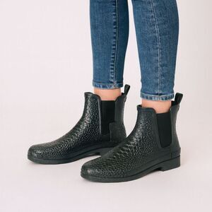 Hunter Black Rain Snake Skin Chelsea Rain Boots Pull Up Shoes   Women's Size 11